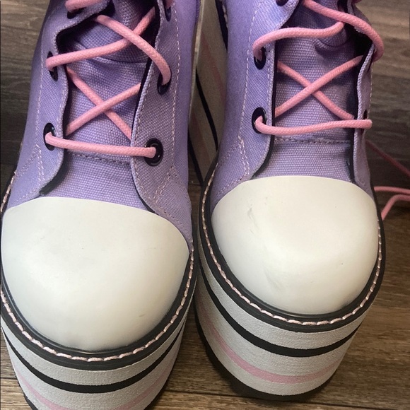 YRU “Kuromi” Platform Lace-Up Boots - Picture 8 of 14